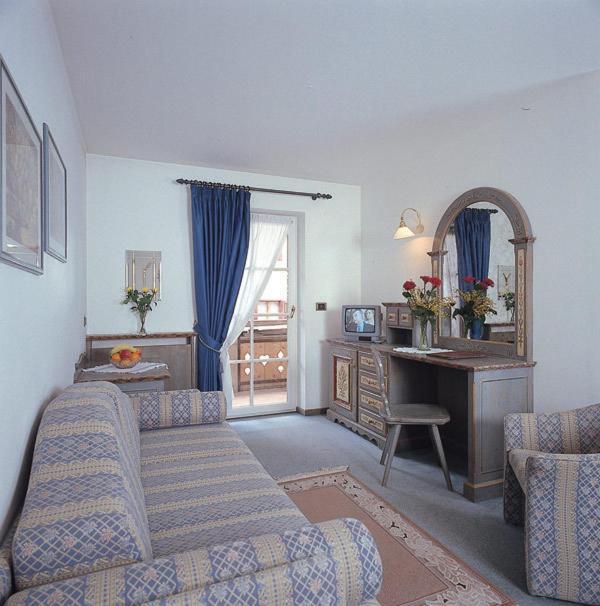 Hotel Garni Soreie Pozza di Fassa Rom bilde