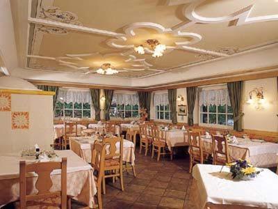 Hotel Garni Soreie Pozza di Fassa Eksteriør bilde