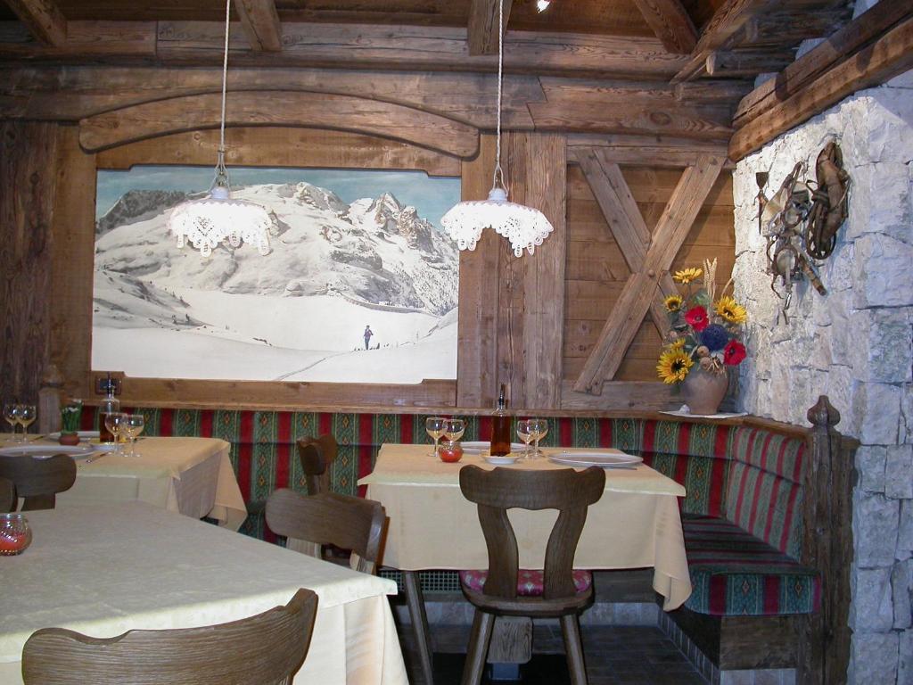 Hotel Garni Soreie Pozza di Fassa Eksteriør bilde